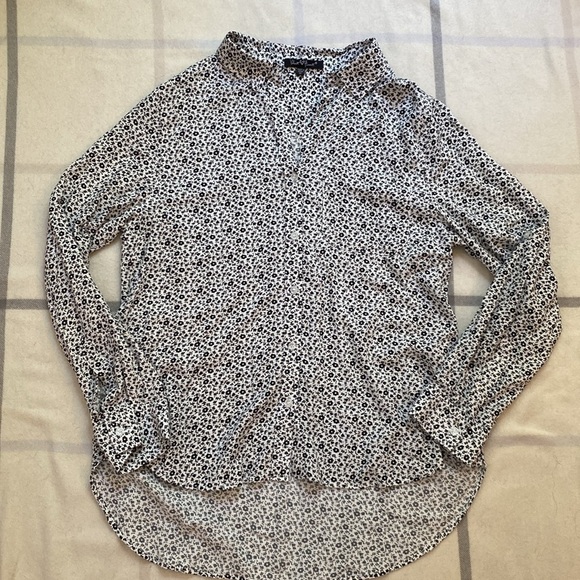 Velvet Heart Black and White Flower Print Button Down Blouse Size Medium - Picture 3 of 12